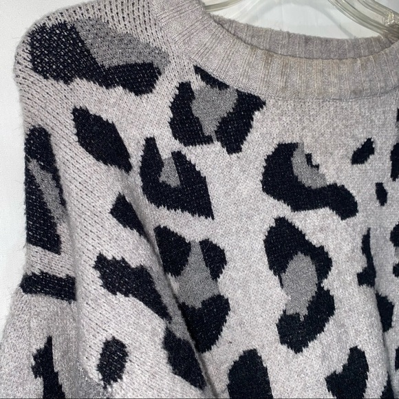Entro Leopard Sweater Women’s Medium - Picture 2 of 8